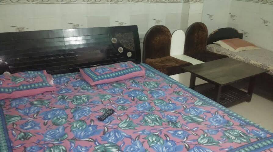 Hotel Vishesh, Fatehpur 2